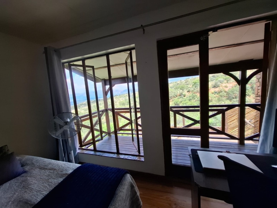 5 Bedroom Property for Sale in Waterkloof East North West